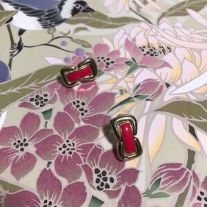 Vintage Unbranded Women's Retro Red Gold Tone Fashion Style Stud Post Earrings